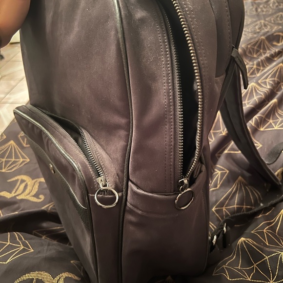 Lululemon Now and always backpack *18L ***RARE*** - Picture 4 of 5